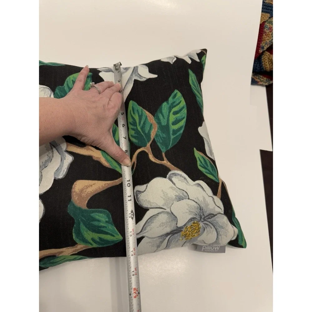 Pillow Perfect Magnolia Black Indoor Outdoor‎ Decorative ~ Discontinued Pair